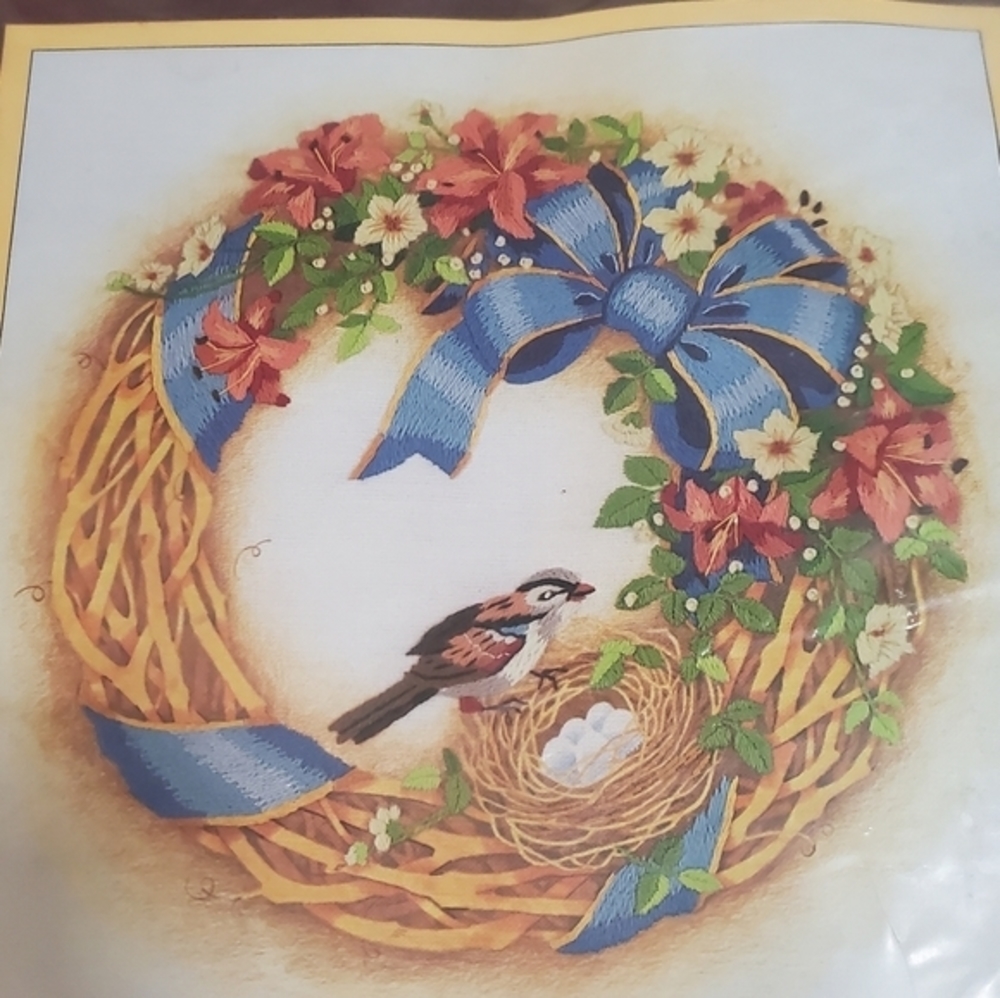 VINTAGE SUNSET STITCHERY‎ Spingtime Decor - Picture 2 of 5